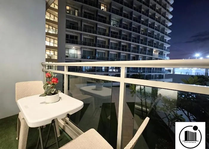 Citispace 1br Condotel At Azure Urban Near Airport #az08a *