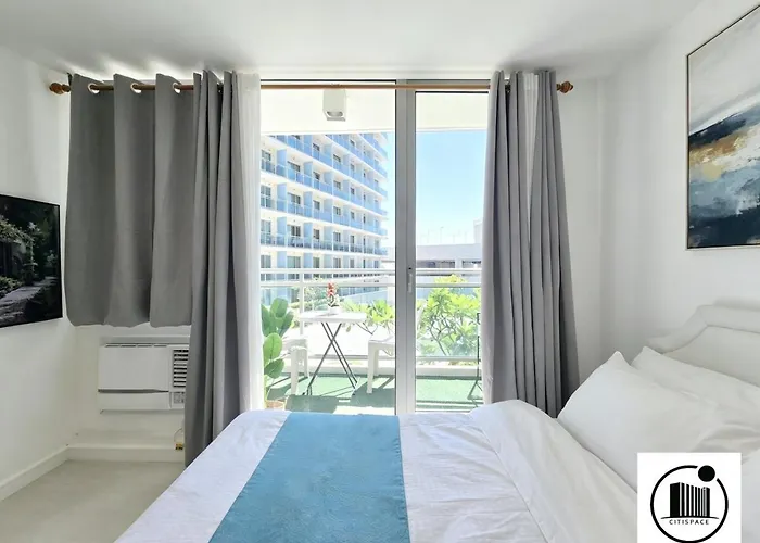 Citispace 1br Condotel At Azure Urban Near Airport #az08a
