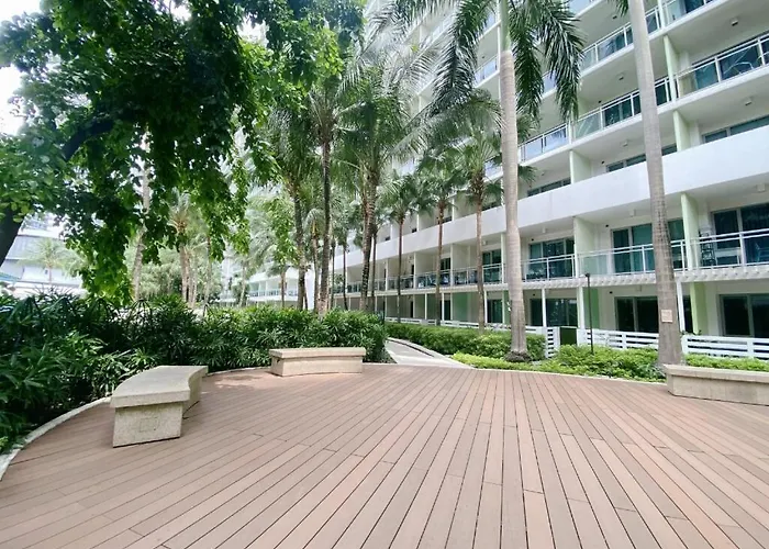Citispace 1br Condotel At Azure Urban Near Airport #az08a *