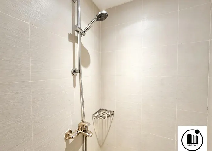 Apartment Citispace 1br Condotel At Azure Urban Near Airport #az08a *