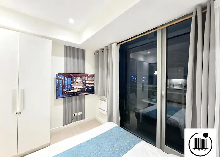 Citispace 1br Condotel At Azure Urban Near Airport #az08a *