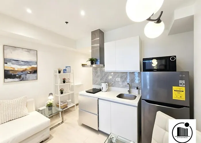Citispace 1br Condotel At Azure Urban Near Airport #az08a *