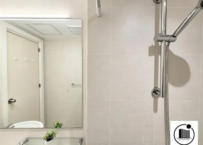 Citispace 1br Condotel At Azure Urban Near Airport #az08a Manila