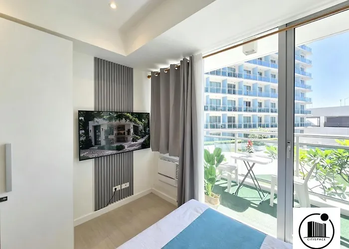 Citispace 1br Condotel At Azure Urban Near Airport #az08a *