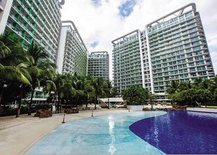 Citispace 1br Condotel At Azure Urban Near Airport #az08a *