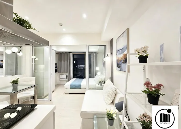 Citispace 1br Condotel At Azure Urban Near Airport #az08a *